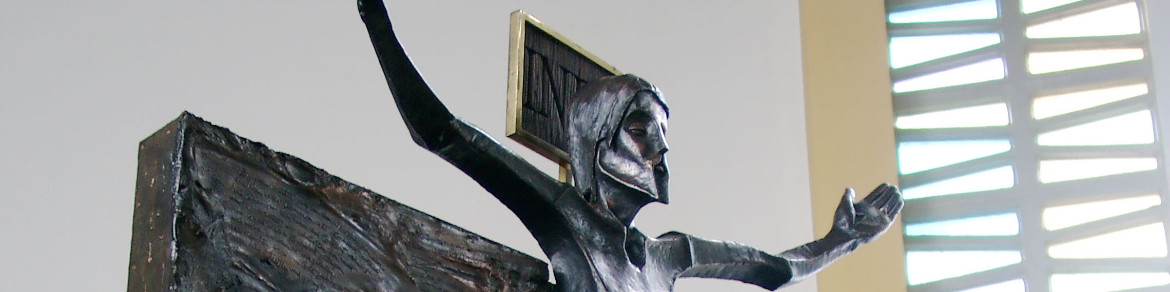 Slider mit Jesus-Figur aus der Kirche St. Kunigunde Uttenreuth mit Verlinkung zur Startseite